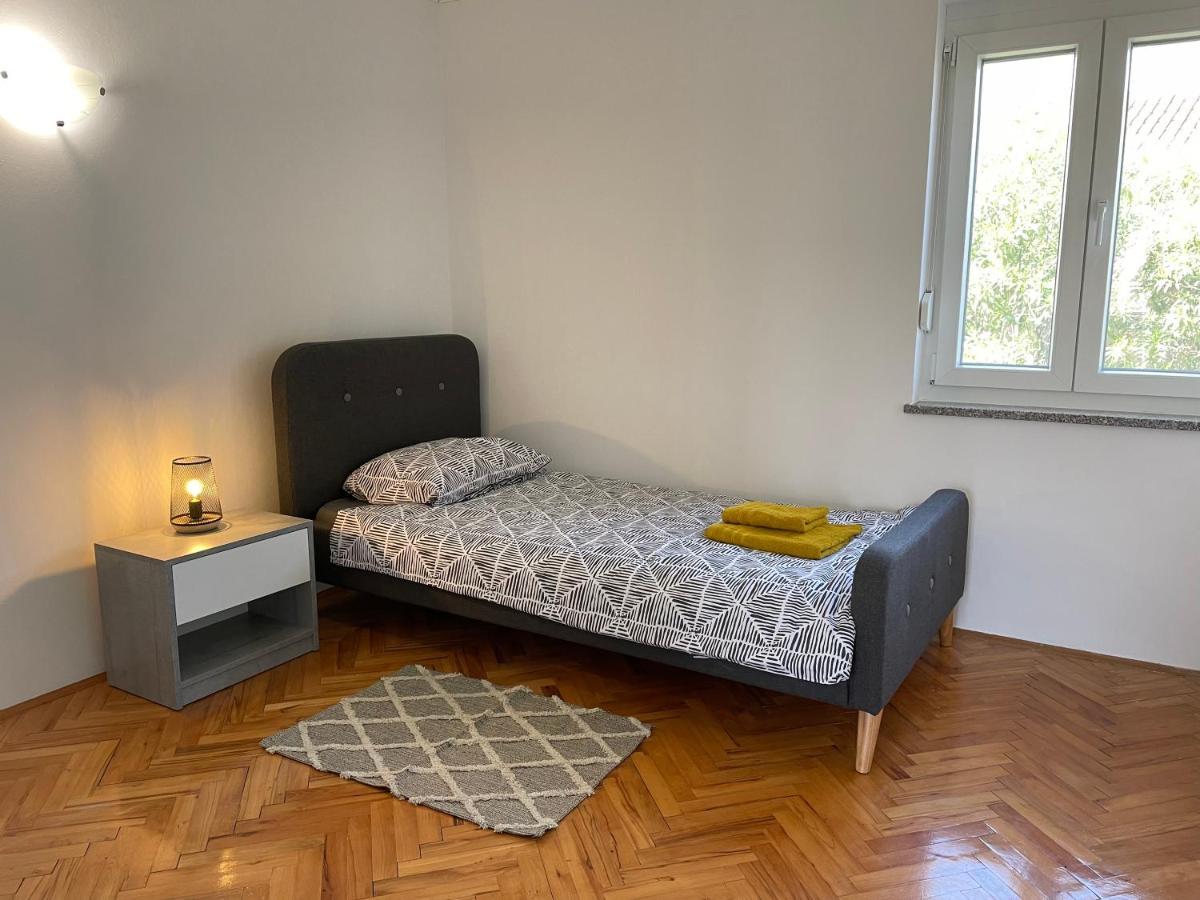 Apartment Tulip Премантура Екстериор снимка